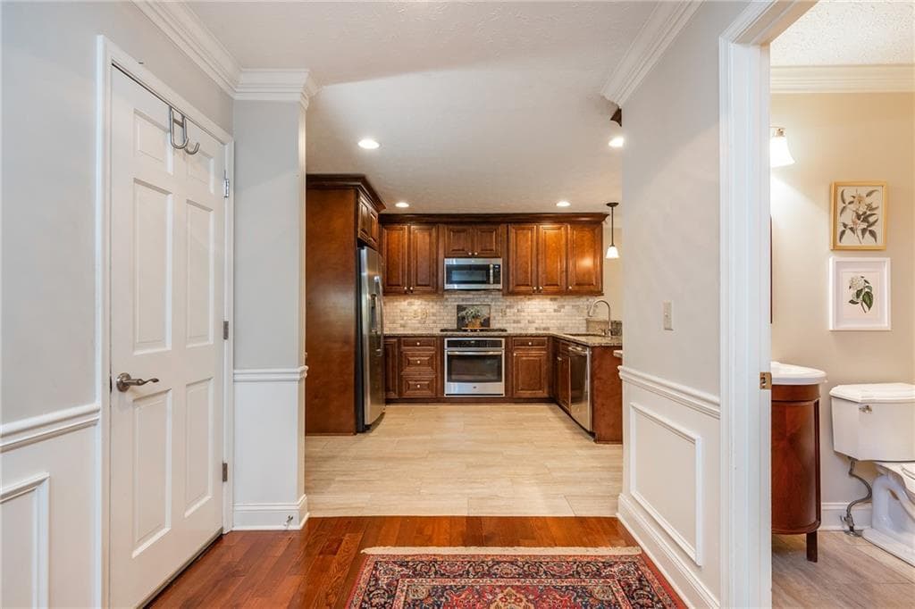 5 bedroom, 4 bathroom, 2,702 sq ft single family residence for sale at 4519 Lashley Court, Marietta, GA 30068 — photo 10