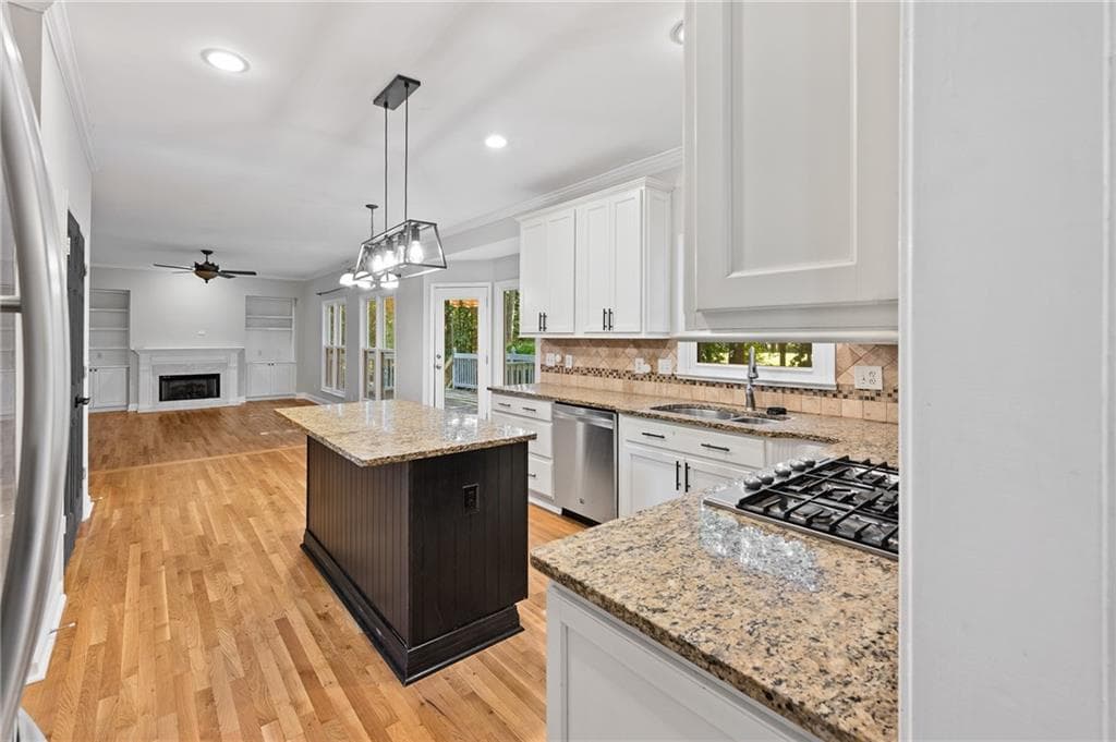 4 bedroom, 3 bathroom, 2,843 sq ft single family residence for rent at 3993 Ironhill Lane, Woodstock, GA 30189 for $3,800 a month — photo 10