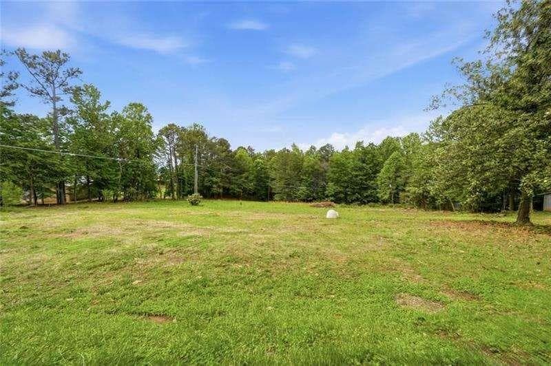single family residence for sale at 977 Sardis Road, Canton, GA 30114 — photo 2