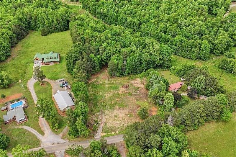 single family residence for sale at 977 Sardis Road, Canton, GA 30114 — photo 3