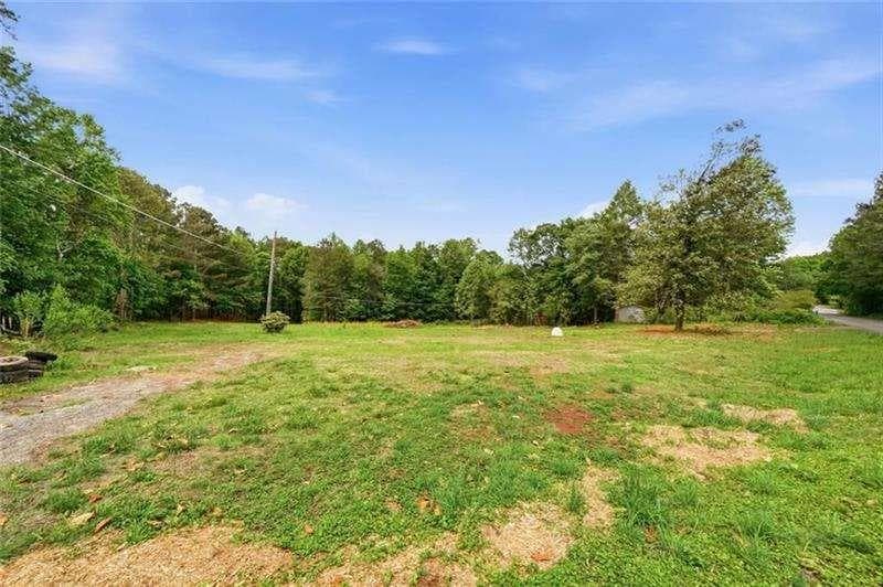 single family residence for sale at 977 Sardis Road, Canton, GA 30114 — photo 6
