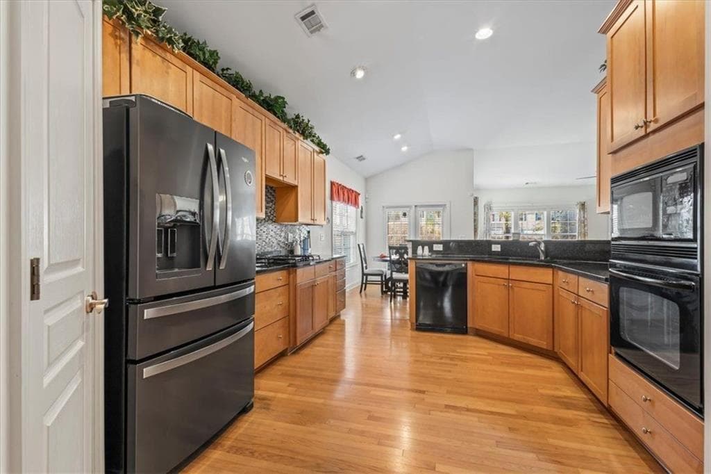 3 bedroom, 3 bathroom, 2,958 sq ft single family residence for sale at 3990 Brookhollow Drive, Douglasville, GA 30135 — photo 8