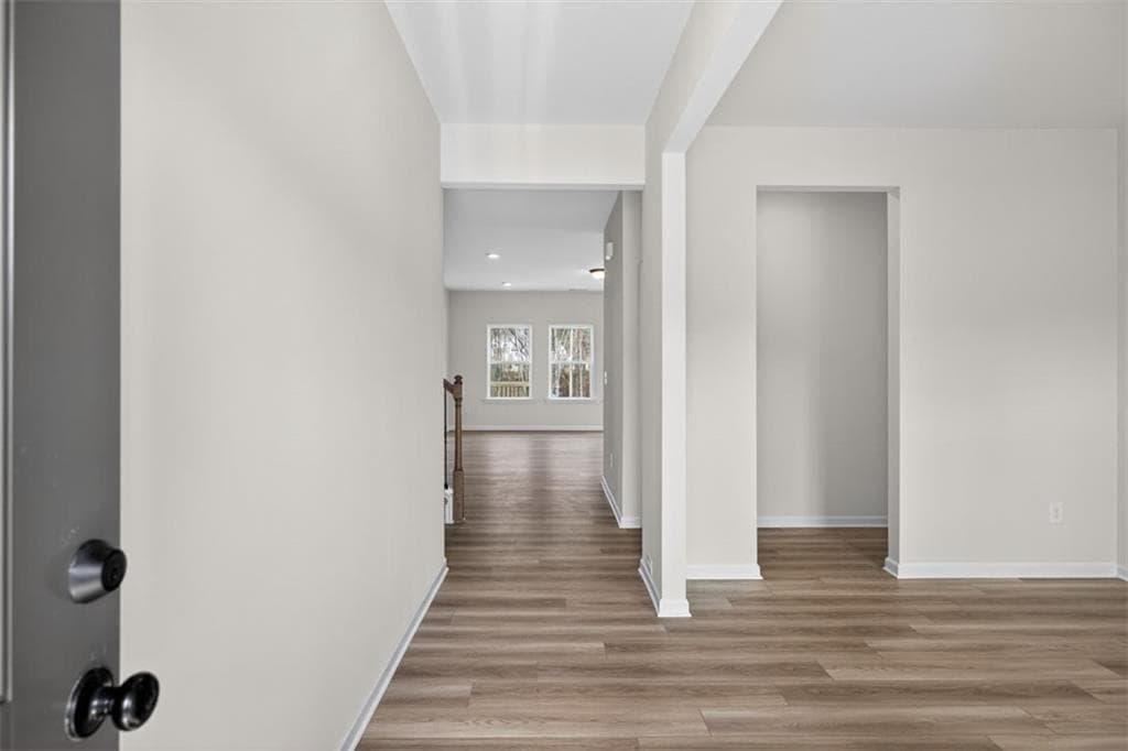 4 bedroom, 3 bathroom, 2,565 sq ft single family residence for sale at 550 Grover Street, Hoschton, GA 30548 — photo 2