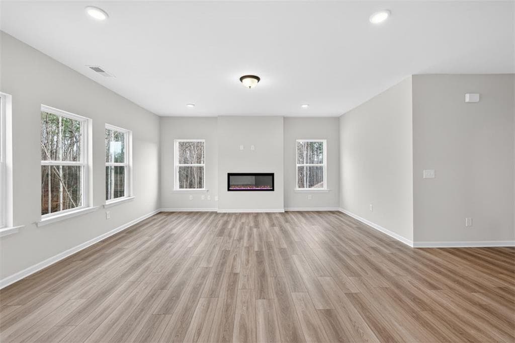 4 bedroom, 3 bathroom, 2,565 sq ft single family residence for sale at 550 Grover Street, Hoschton, GA 30548 — photo 10