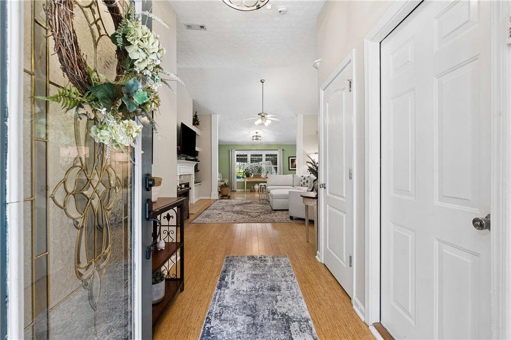 4 bedroom, 2 bathroom, 2,211 sq ft single family residence for sale at 1433 Prospect View Court, Lawrenceville, GA 30043 — photo 3