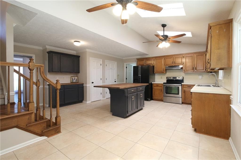 4 bedroom, 3 bathroom, 3,961 sq ft single family residence for sale at 709 Larkspur Boulevard, Acworth, GA 30102 — photo 5