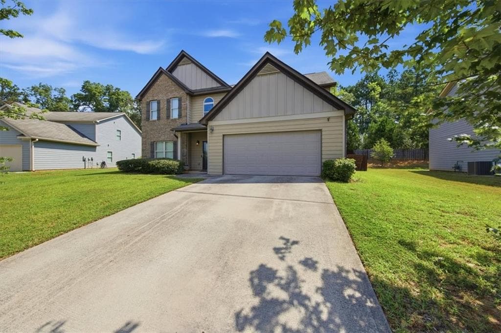 5 bedroom, 3 bathroom, 2,837 sq ft single family residence for sale at 1126 Paramount Drive, Mcdonough, GA 30253 — photo 3
