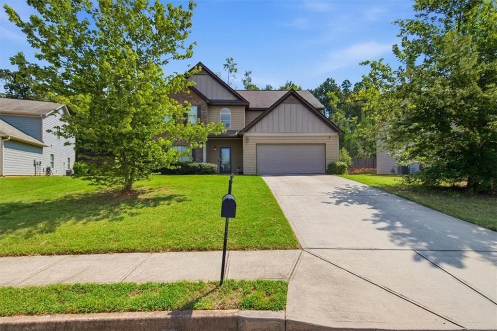 5 bedroom, 3 bathroom, 2,837 sq ft single family residence for sale at 1126 Paramount Drive, Mcdonough, GA 30253 — photo 4