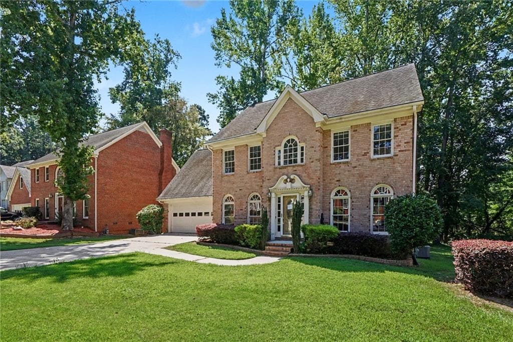 4 bedroom, 3 bathroom, 3,414 sq ft single family residence for sale at 6317 Southland Forest Drive, Stone Mountain, GA 30087 — photo 2