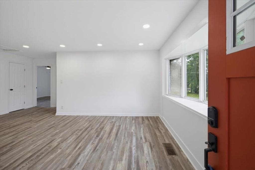 3 bedroom, 2 bathroom, 1,259 sq ft single family residence for sale at 2357 Cranbrooke Drive, Decatur, GA 30032 — photo 3