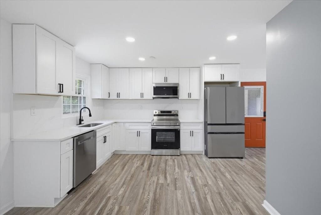 3 bedroom, 2 bathroom, 1,259 sq ft single family residence for sale at 2357 Cranbrooke Drive, Decatur, GA 30032 — photo 4