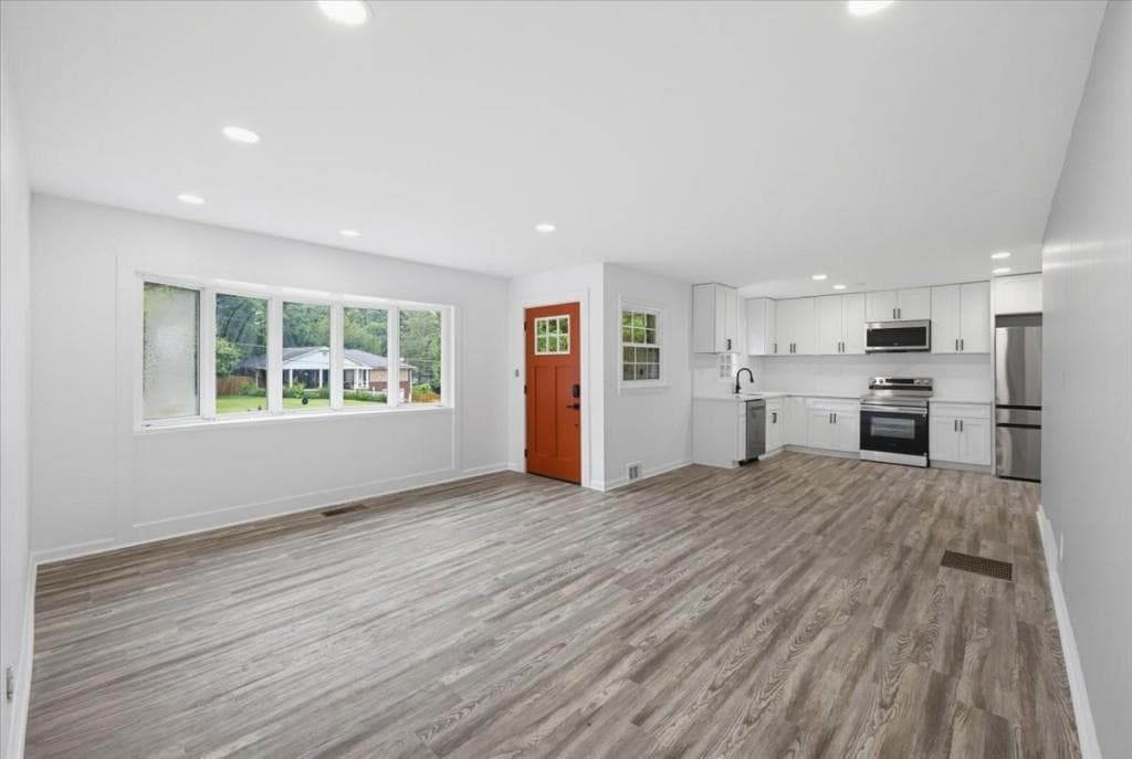 3 bedroom, 2 bathroom, 1,259 sq ft single family residence for sale at 2357 Cranbrooke Drive, Decatur, GA 30032 — photo 10