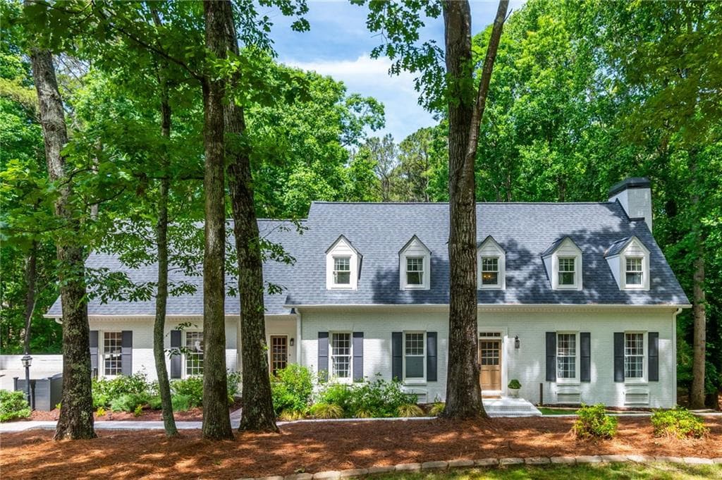 5 bedroom, 4 bathroom, 4,412 sq ft single family residence under contract at 1250 Northcliff Trace, Roswell, GA 30076 — photo 9