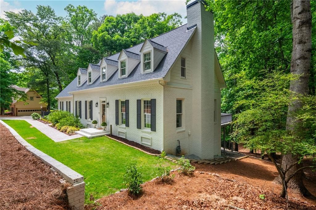 5 bedroom, 4 bathroom, 4,412 sq ft single family residence under contract at 1250 Northcliff Trace, Roswell, GA 30076 — photo 10