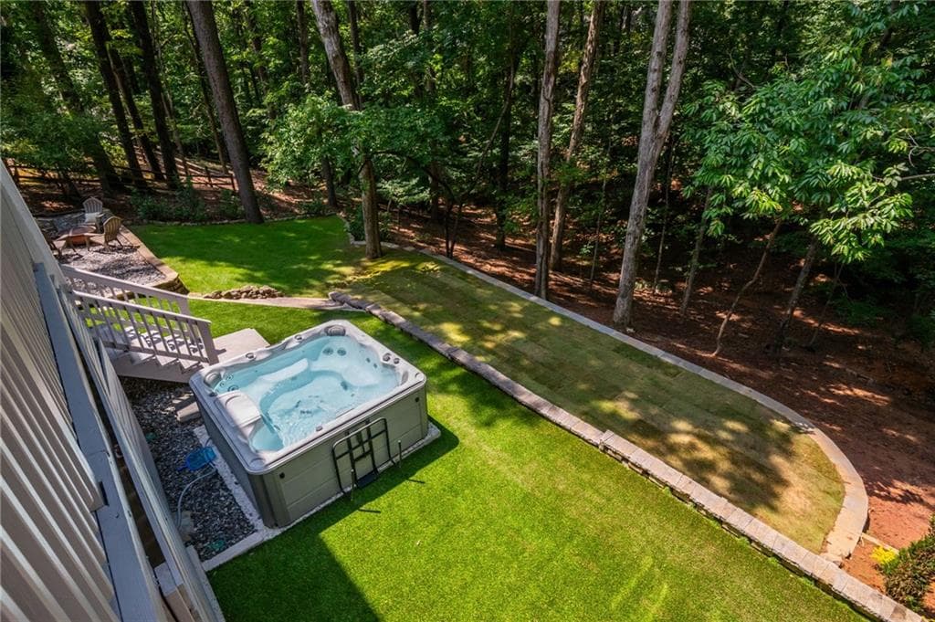 5 bedroom, 4 bathroom, 4,412 sq ft single family residence under contract at 1250 Northcliff Trace, Roswell, GA 30076 — photo 4