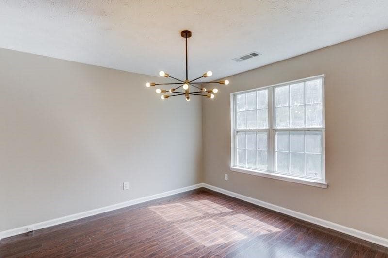 3 bedroom, 3 bathroom, 1,752 sq ft single family residence under contract at 971 Sugar Oak Lane, Lawrenceville, GA 30043 — photo 6