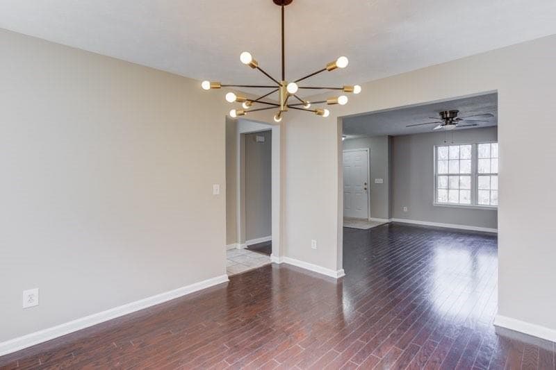 3 bedroom, 3 bathroom, 1,752 sq ft single family residence under contract at 971 Sugar Oak Lane, Lawrenceville, GA 30043 — photo 7