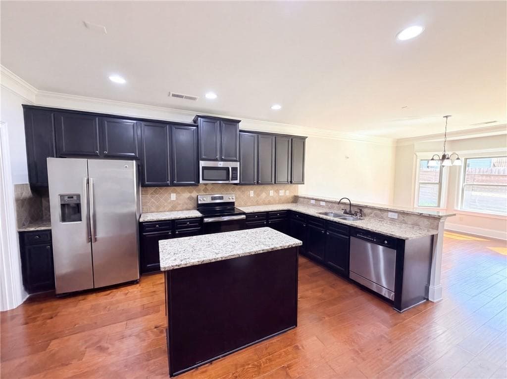 4 bedroom, 3 bathroom, 2,313 sq ft single family residence for sale at 115 Birchwood Court, Loganville, GA 30052 — photo 2