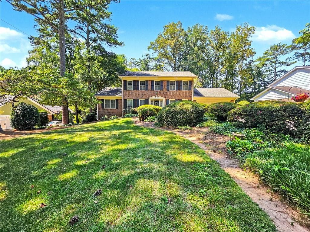 4 bedroom, 4 bathroom, 2,796 sq ft single family residence for sale at 3479 Castleridge Drive, Tucker, GA 30084