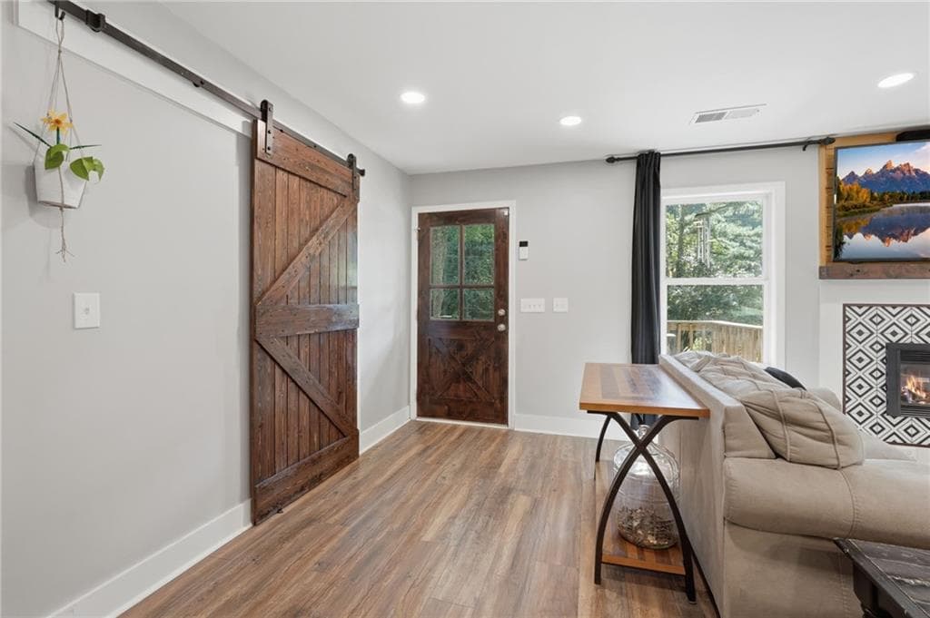 3 bedroom, 2 bathroom, 1,990 sq ft single family residence under contract at 5314 Sugar Ridge Drive, Buford, GA 30518 — photo 10