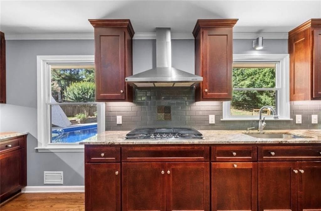 4 bedroom, 3 bathroom, 1,367 sq ft single family residence for sale at 392 Heritage Lane, Alpharetta, GA 30009 — photo 3