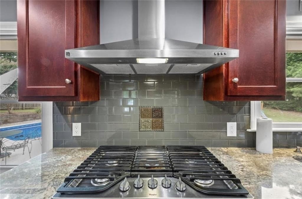 4 bedroom, 3 bathroom, 1,367 sq ft single family residence for sale at 392 Heritage Lane, Alpharetta, GA 30009 — photo 4