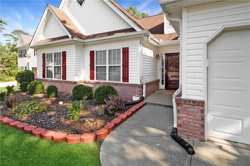 4 bedroom, 2 bathroom, 1,919 sq ft single family residence for rent at 509 Tannenhill Place, Sugar Hill, GA 30518 for $2,550 a month — photo 3