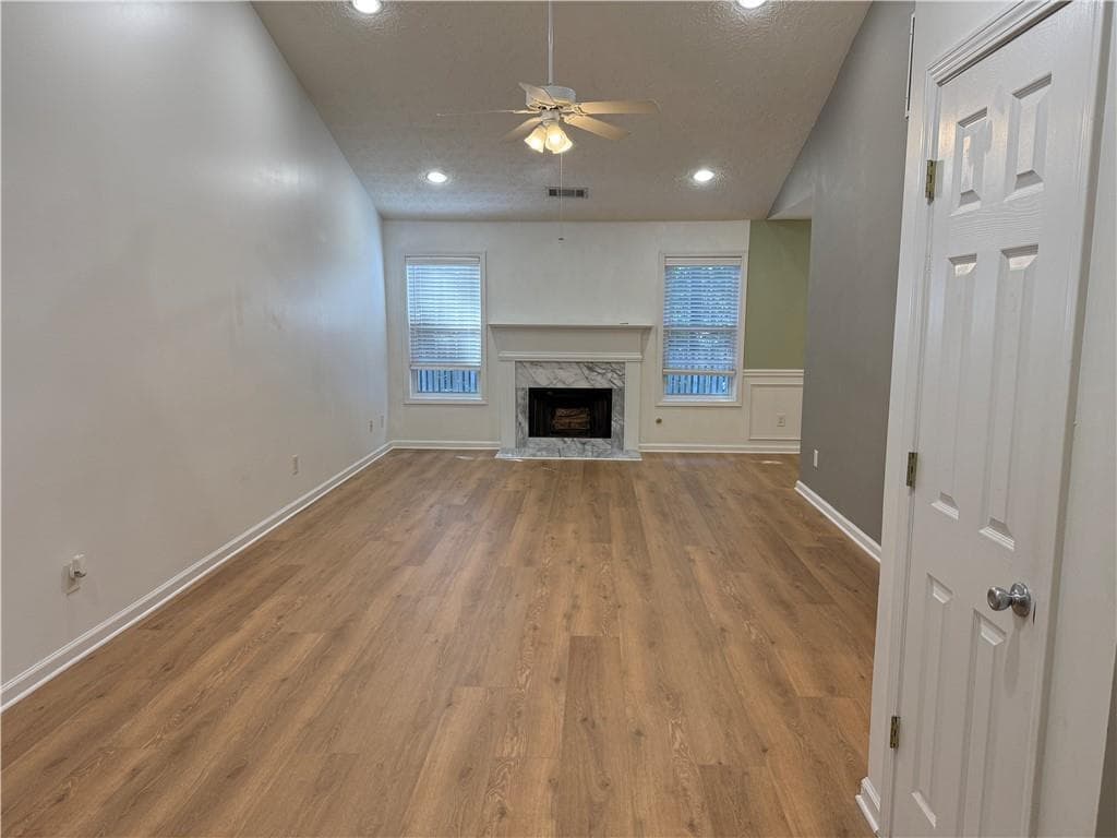 4 bedroom, 2 bathroom, 1,919 sq ft single family residence for rent at 509 Tannenhill Place, Sugar Hill, GA 30518 for $2,550 a month — photo 4