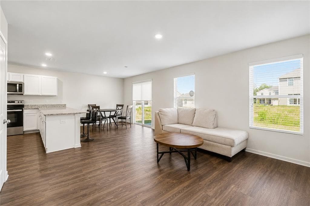5 bedroom, 3 bathroom, 2,232 sq ft single family residence for sale at 626 Tudor Street, Kingston, GA 30145 — photo 7