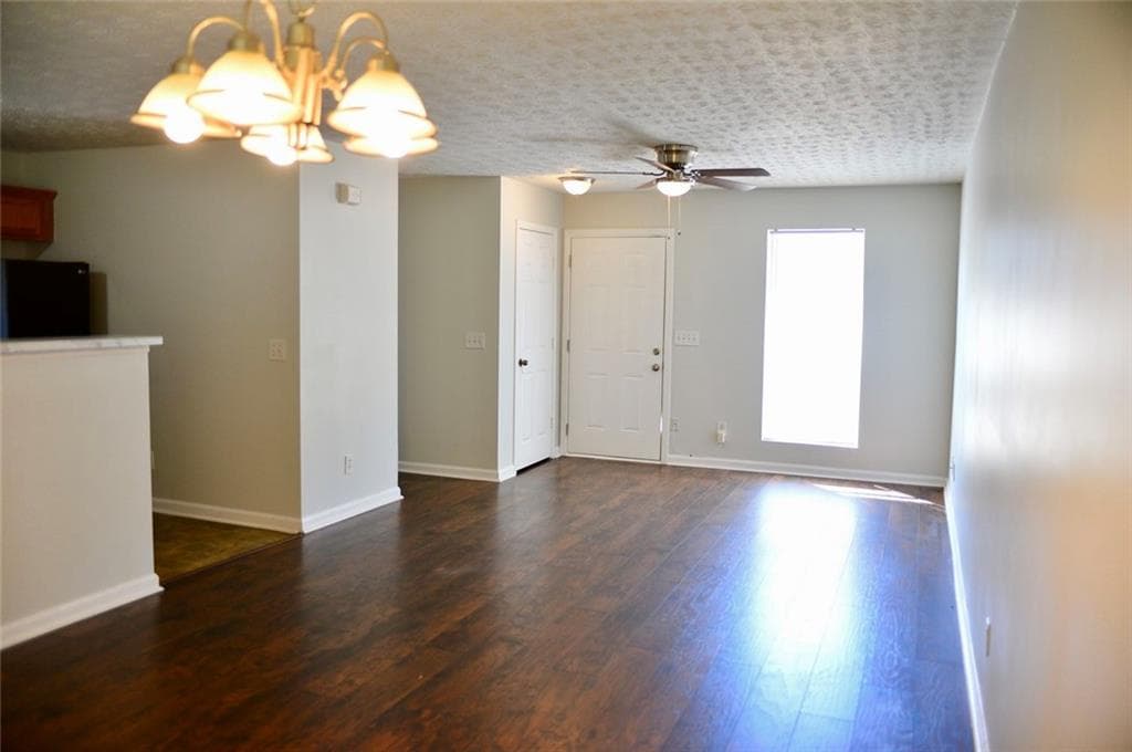 3 bedroom, 2 bathroom, 1,170 sq ft single family residence for sale at 4256 Viewpoint Lane, Ellenwood, GA 30294 — photo 2
