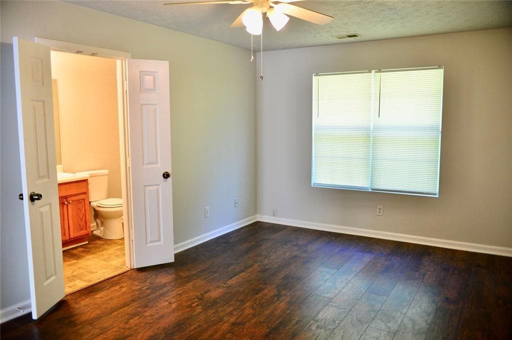 3 bedroom, 2 bathroom, 1,170 sq ft single family residence for sale at 4256 Viewpoint Lane, Ellenwood, GA 30294 — photo 6