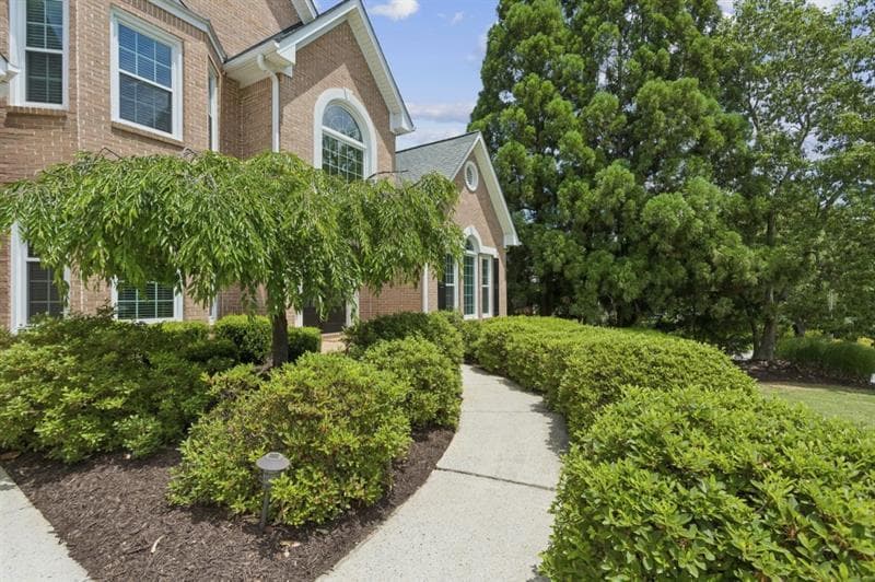 5 bedroom, 6 bathroom, 6,488 sq ft single family residence for sale at 6316 Benbrooke Overlook, Acworth, GA 30101 — photo 5
