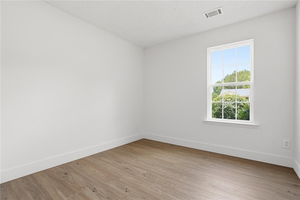 3 bedroom, 2 bathroom, 1,272 sq ft single family residence for sale at 653 Blair Court, Bethlehem, GA 30620 — photo 9