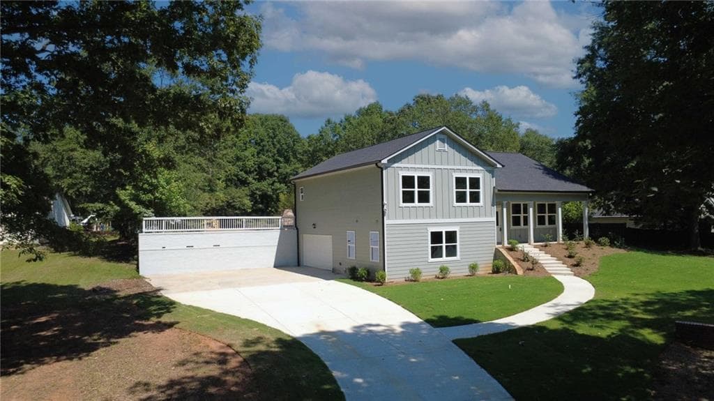 3 bedroom, 3 bathroom, 2,493 sq ft single family residence for sale at 645 Mountainview Drive, Covington, GA 30016 — photo 3