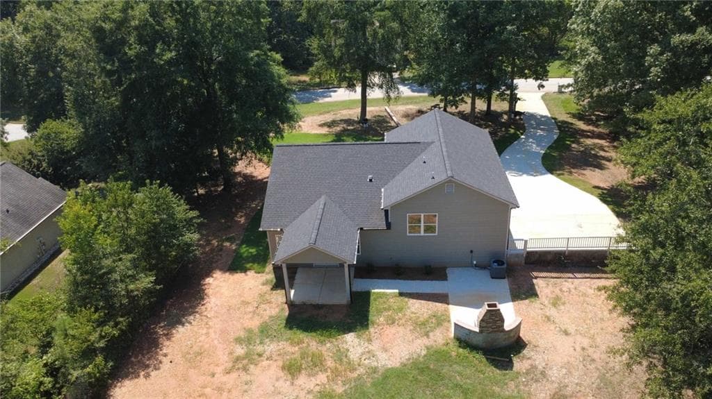 3 bedroom, 3 bathroom, 2,493 sq ft single family residence for sale at 645 Mountainview Drive, Covington, GA 30016 — photo 5