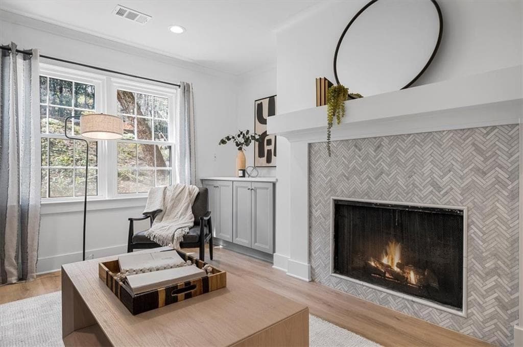 2 bedroom, 2 bathroom, 1,163 sq ft condominium for rent at 112 Rosaire Place, Atlanta, GA 30327 for $2,250 a month — photo 2