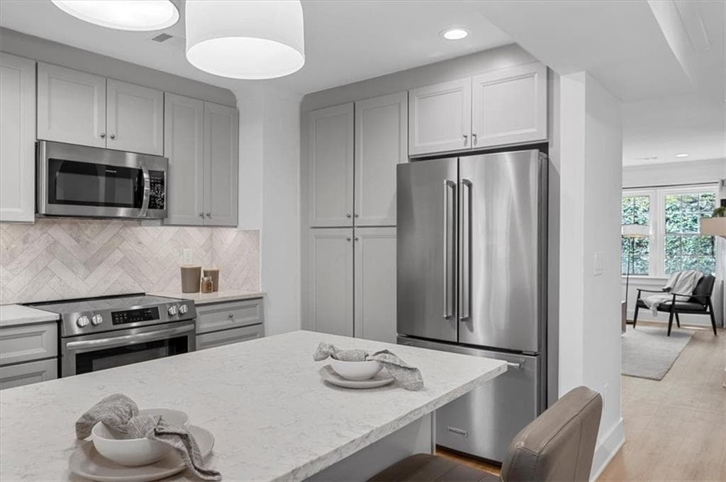 2 bedroom, 2 bathroom, 1,163 sq ft condominium for rent at 112 Rosaire Place, Atlanta, GA 30327 for $2,250 a month — photo 7