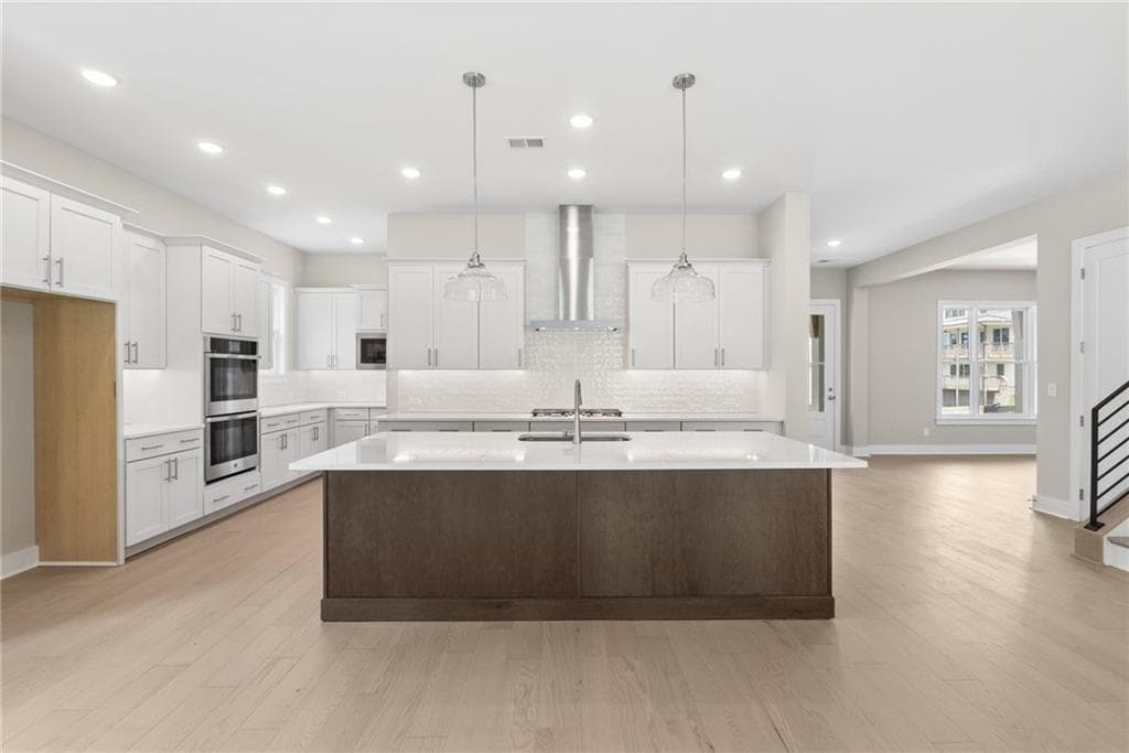 5 bedroom, 4 bathroom, 3,562 sq ft single family residence for sale at 2284 Ellis Mountain Drive, Marietta, GA 30064 — photo 2