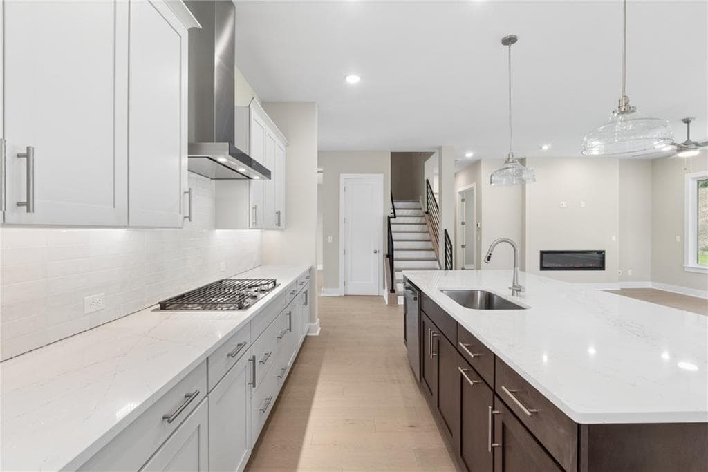 5 bedroom, 4 bathroom, 3,562 sq ft single family residence for sale at 2284 Ellis Mountain Drive, Marietta, GA 30064 — photo 6