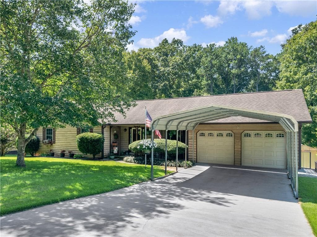 3 bedroom, 2 bathroom, 1,603 sq ft single family residence under contract at 133 Belair Trail, Stockbridge, GA 30281