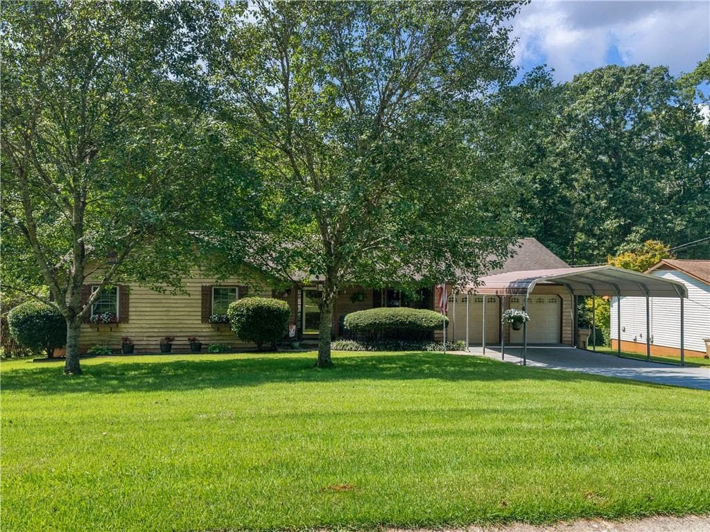 3 bedroom, 2 bathroom, 1,603 sq ft single family residence under contract at 133 Belair Trail, Stockbridge, GA 30281 — photo 3