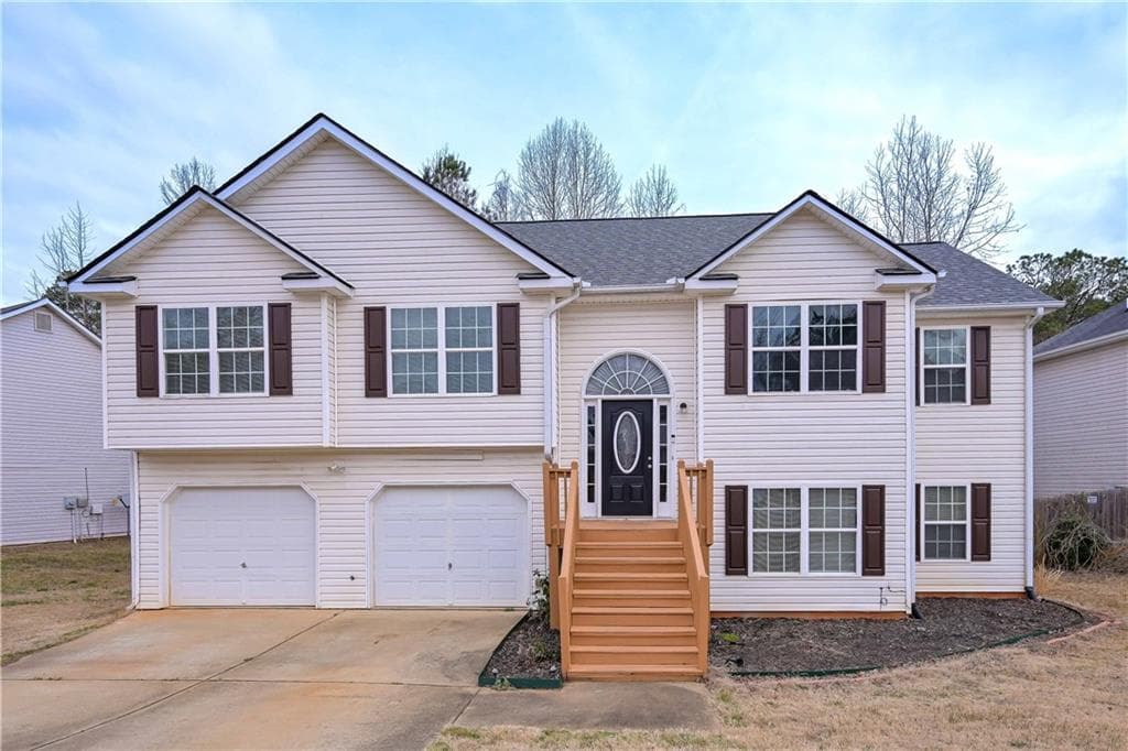 5 bedroom, 3 bathroom, 2,850 sq ft single family residence for sale at 113 Millwheel Drive, Villa Rica, GA 30180