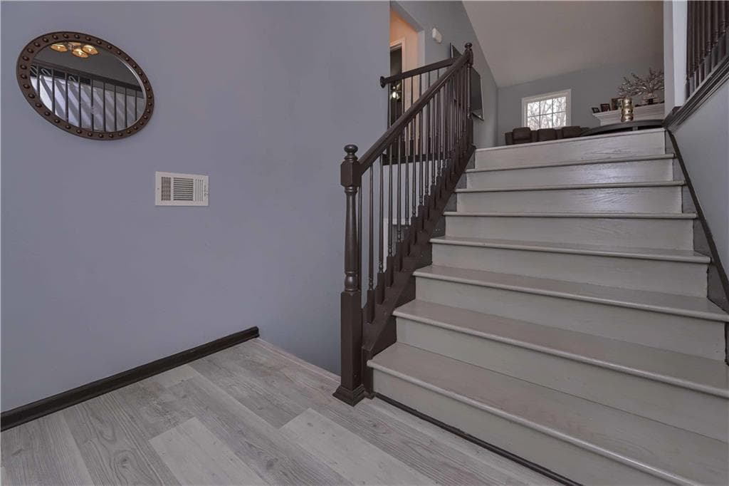 5 bedroom, 3 bathroom, 2,850 sq ft single family residence for sale at 113 Millwheel Drive, Villa Rica, GA 30180 — photo 4