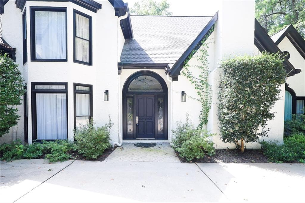 6 bedroom, 5 bathroom, 7,100 sq ft single family residence for rent at 700 S Brighton Court, Atlanta, GA 30327 for $11,900 a month — photo 4
