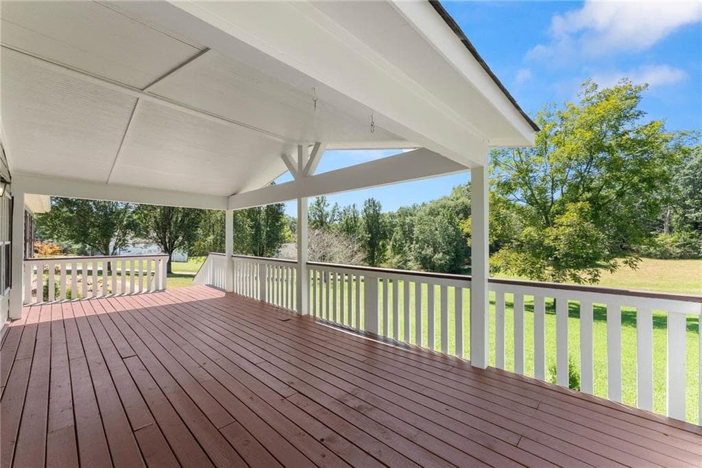 4 bedroom, 3 bathroom, 2,280 sq ft single family residence for sale at 82 Bobbys Drive, Cleveland, GA 30528 — photo 6