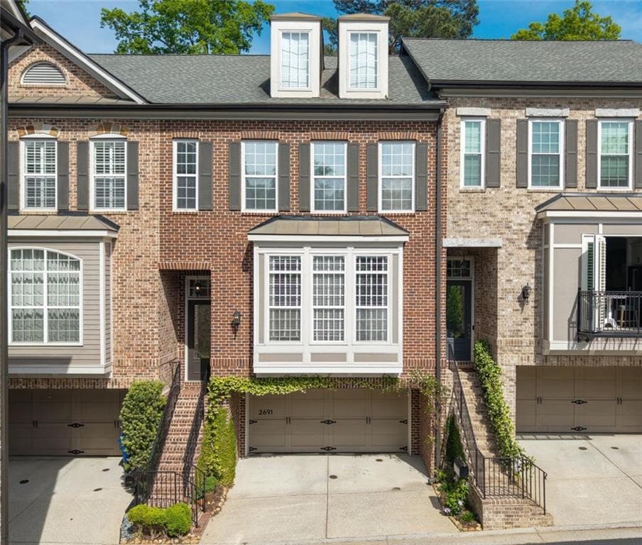 3 bedroom, 4 bathroom, 2,303 sq ft townhouse for sale at 2691 Rivers Edge Drive 48, Atlanta, GA 30324 — photo 2