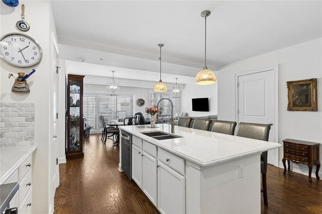 2 bedroom, 3 bathroom, 1,500 sq ft condominium for sale at 200 River Vista Drive 633, Atlanta, GA 30339 — photo 8