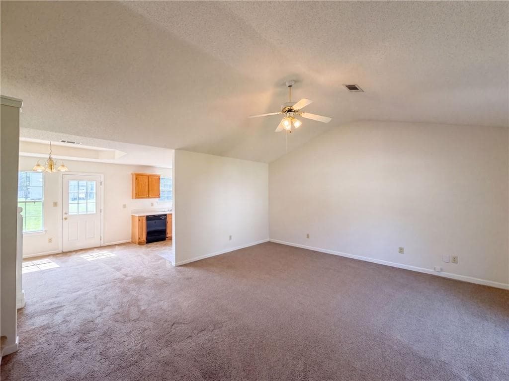 3 bedroom, 3 bathroom, 1,668 sq ft single family residence under contract at 3636 Mosswood Lane, Rex, GA 30273 — photo 3