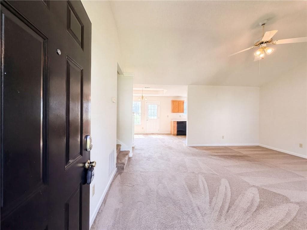 3 bedroom, 3 bathroom, 1,668 sq ft single family residence under contract at 3636 Mosswood Lane, Rex, GA 30273 — photo 6