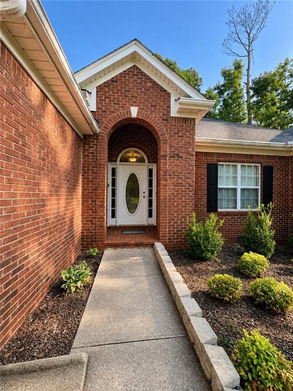 3 bedroom, 2 bathroom, 1,903 sq ft single family residence for sale at 136 Eagles Nest Circle, Carrollton, GA 30116 — photo 3
